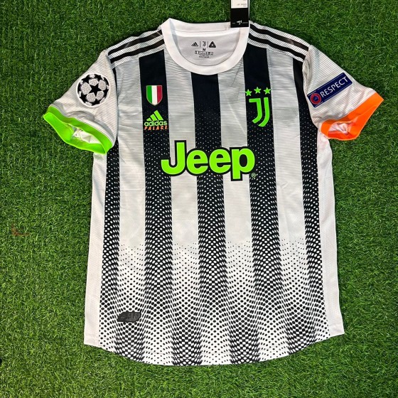 Cristiano Ronaldo 7 – Juventus 2019-20 Home Jersey  Retro Kit  Maillot  Trikot